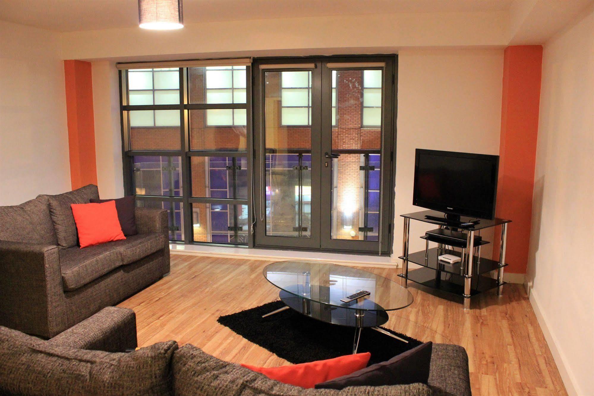 Atana Apartments Manchester Exterior foto